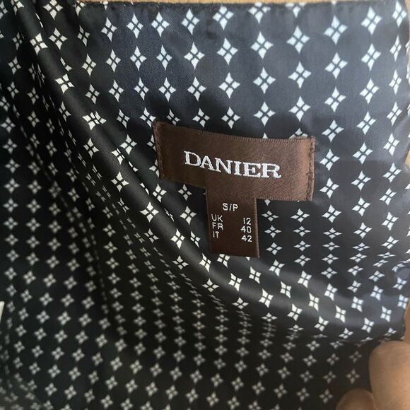 Danier Light Brown Leather Women's Jacket size SP - Picture 4 of 12